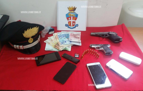 Calabria: deteneva due pistole in casa, un arresto e una denuncia