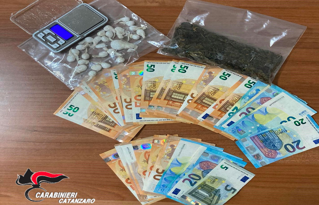Lamezia, nascondeva droga in auto: arrestato 31enne per detenzione e spaccio
