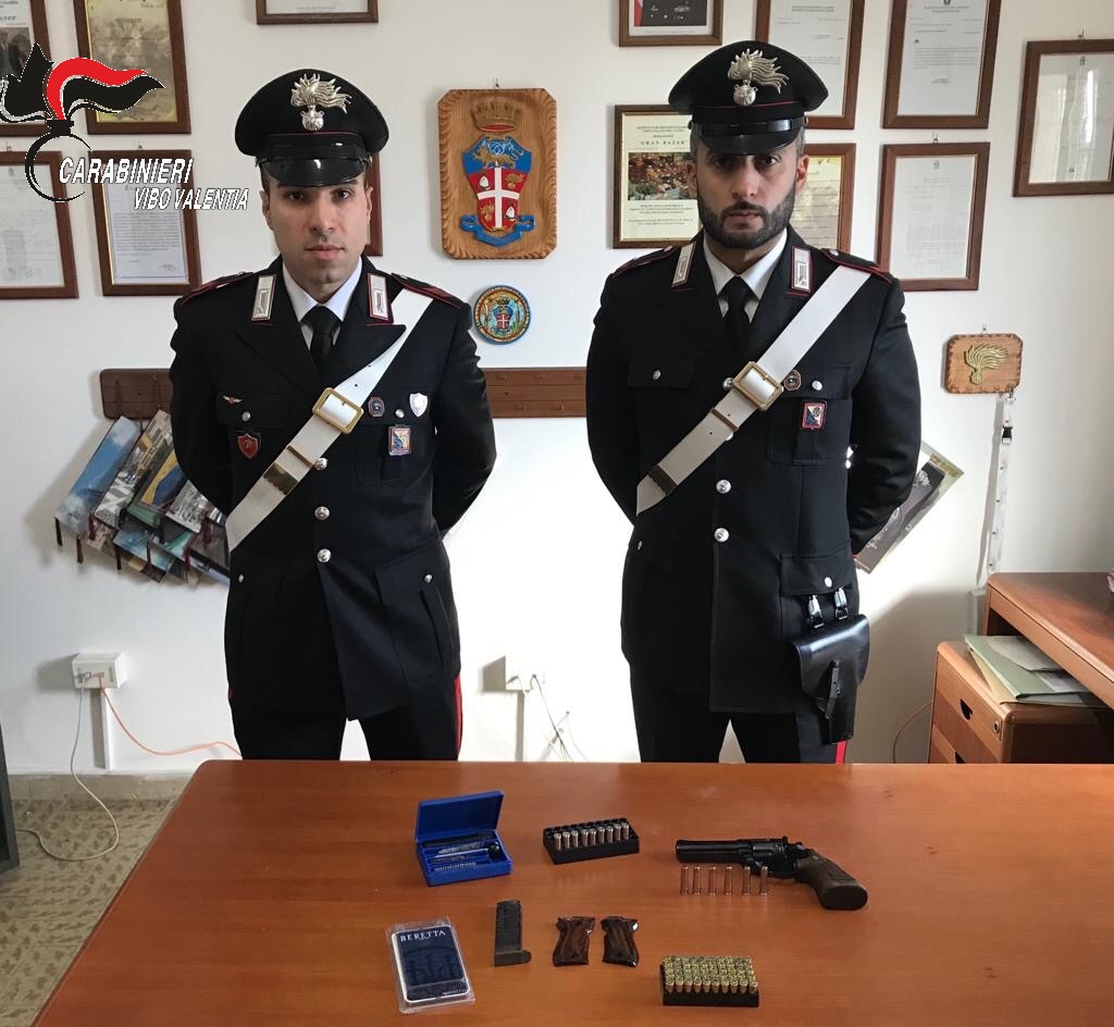 Trovato con arma clandestina, arrestato 30enne nel vibonese