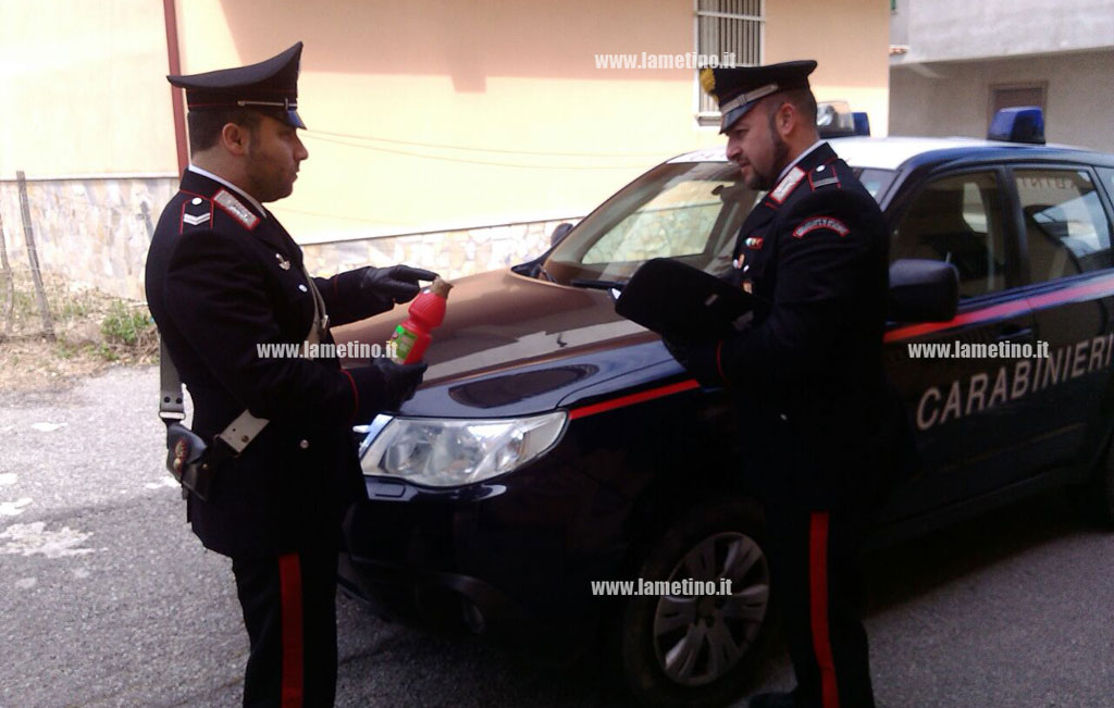 Versa acido su volto rivale d’amore, arrestato 60enne nel crotonese