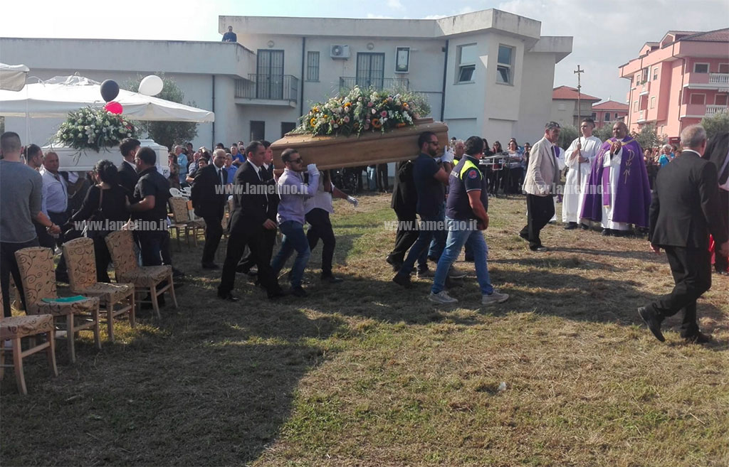 arrivo-finerali-131018.jpg