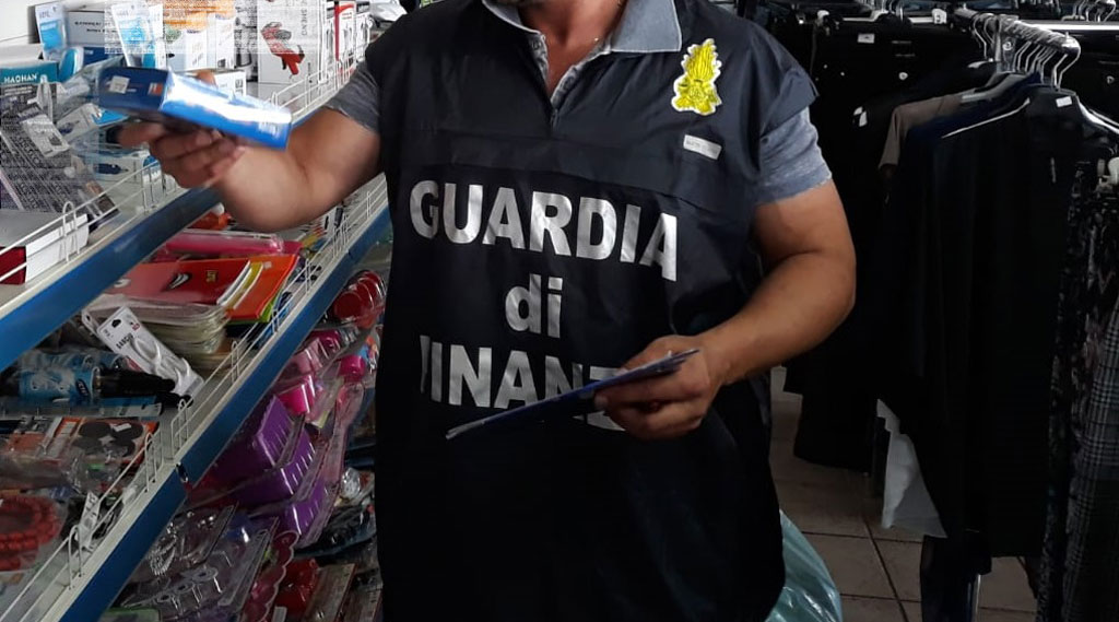 articoli-sequestrati_2.jpg