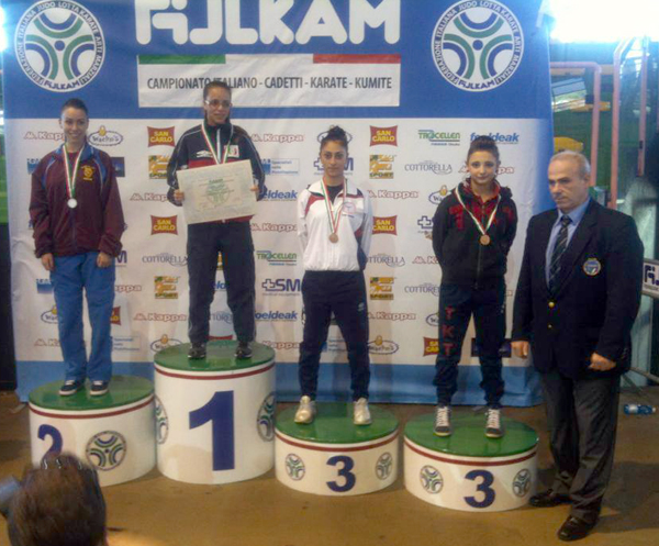 Lamezia: Antonella Martino conquista medaglia bronzo nei Campionati Italiani di Karate categoria "Cadette"