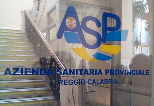 "Asp Reggio continua a pagare dipendenti condannati per mafia", presentata denuncia in Procura