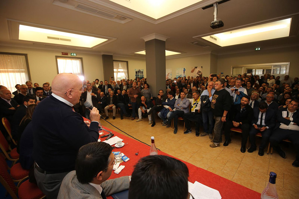 Lamezia, tensione durante assemblea Anci su ex Lsu-Lpu