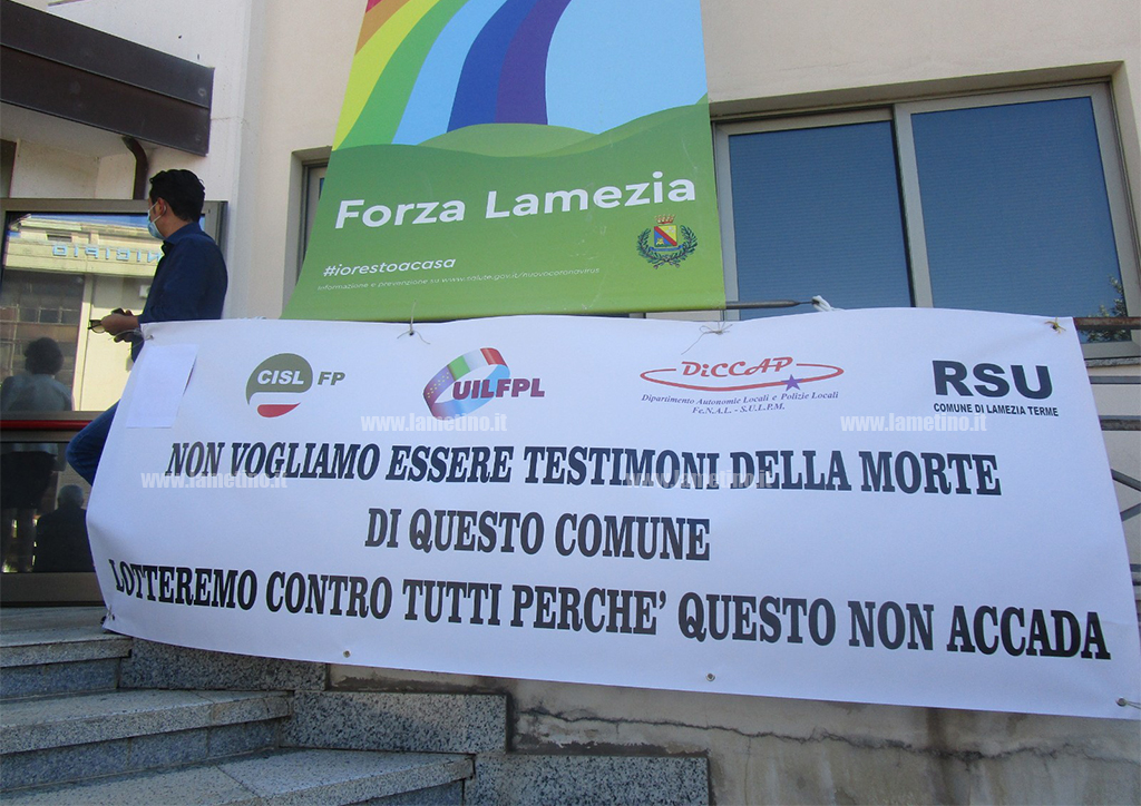assemblea-dipendenti-sindacati-lamezia-20720202.jpg