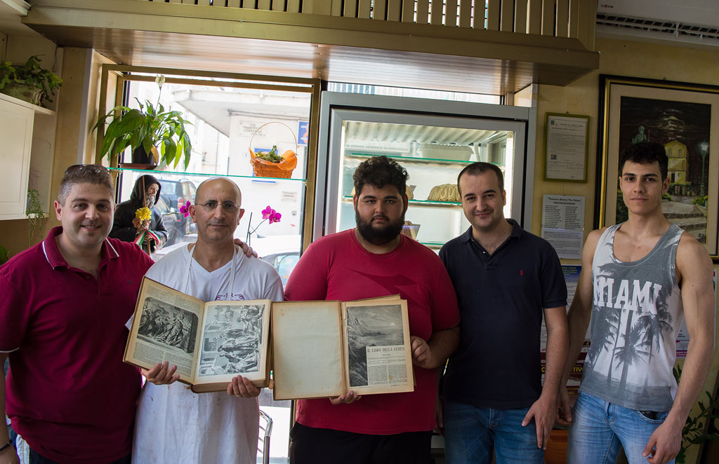 Associazione 40 martiri: volontà di donare antica Bibbia a comunità parrocchia Caronte 