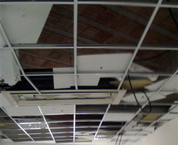 atam-reggio-atti-vandalici-2015-2.jpg