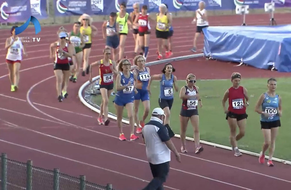 atlete-marciatrici-in-gara_d5ed0.jpg