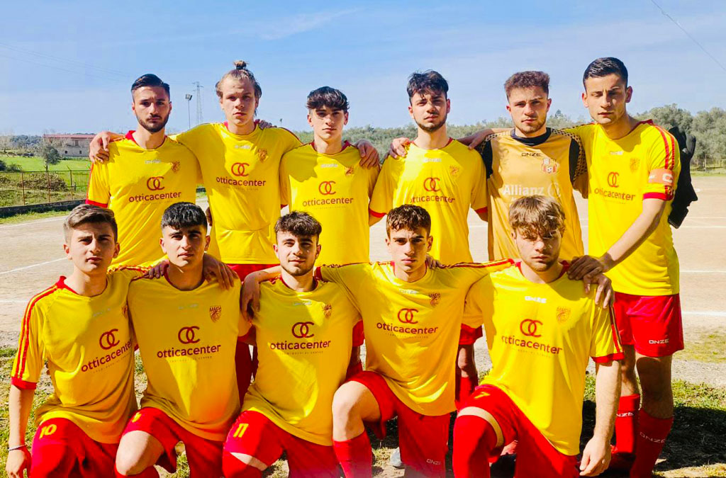 atletico-maida91-bf8b-fdcb7fa68b66_7ab48.jpg