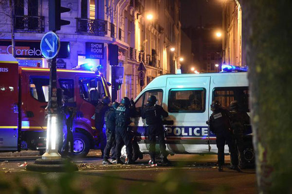 Attentati a Parigi, terrore in Francia 