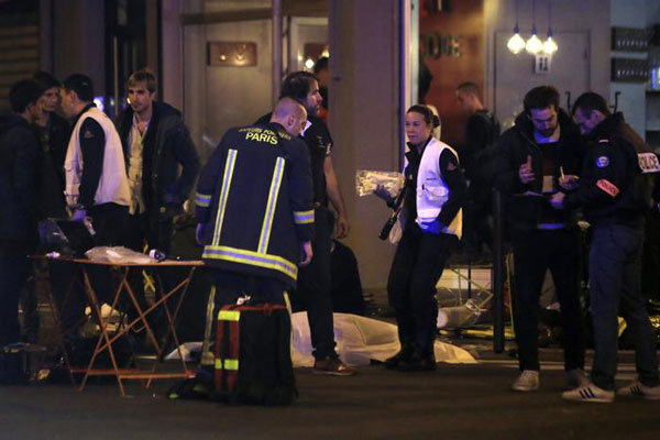attacco-a-parigi2.jpg