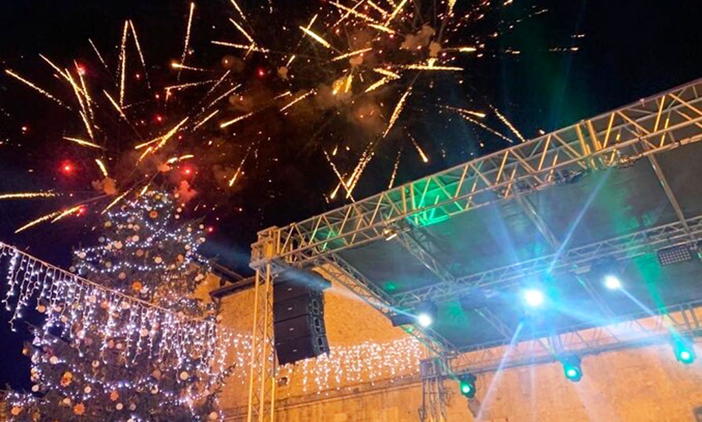 attesa-capodanno-24_93094.jpg