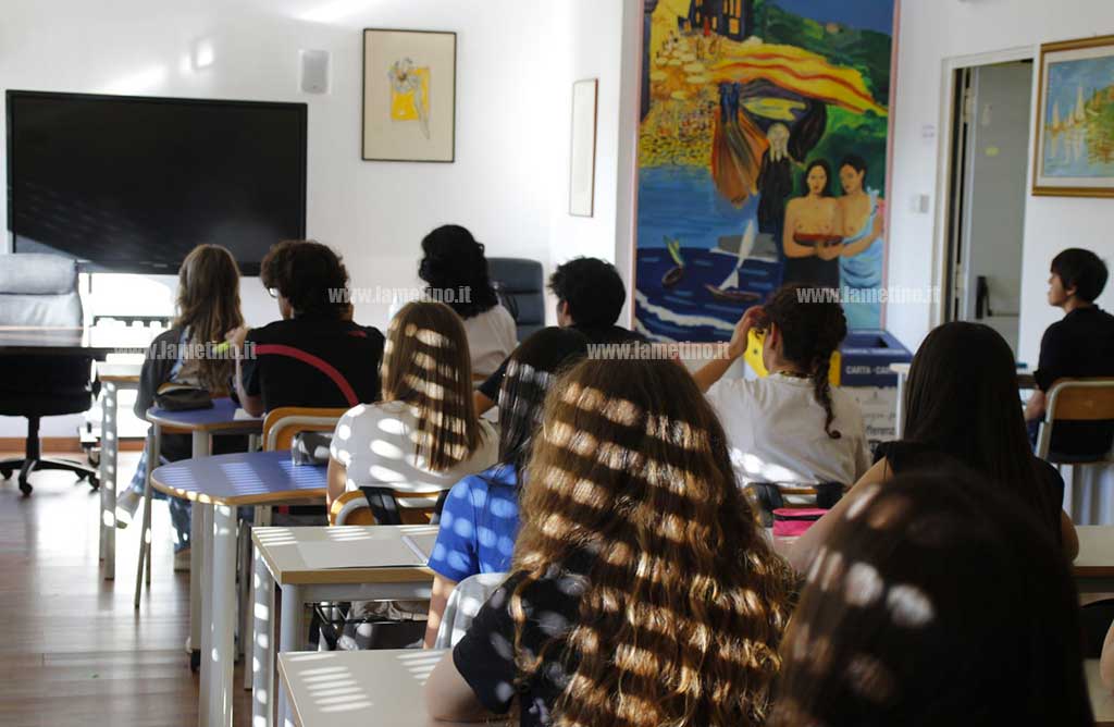aula-primo-giorno-scuola952c0398d7_3fd90.jpg