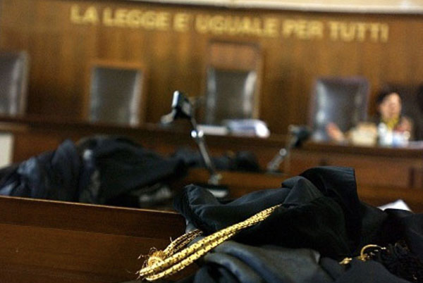 Lamezia, processo per estorsione a due imprenditori: chieste 2 condanne e un’assoluzione