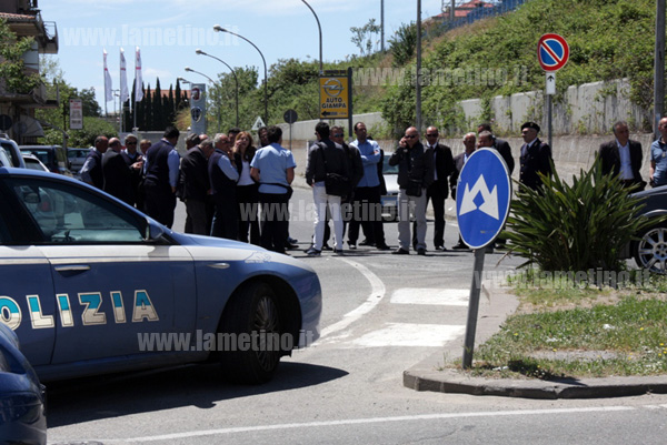 autist_multiserv_protest_4_mag_2012