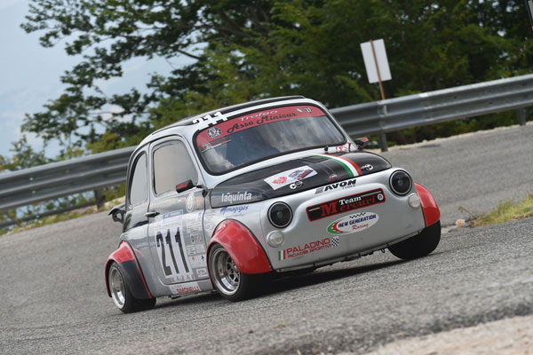 Sul podio pilota lametino Angelo Mercuri al Trofeo Scarfiotti