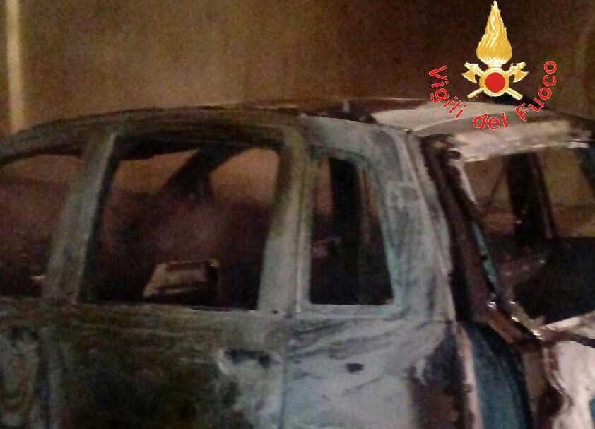 auto-fiamme-01152018-100724.jpg