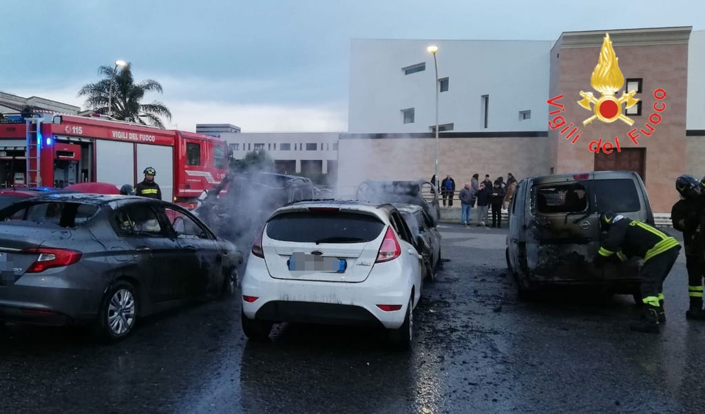 auto-fiamme-selliab00c13_c0d24.jpg