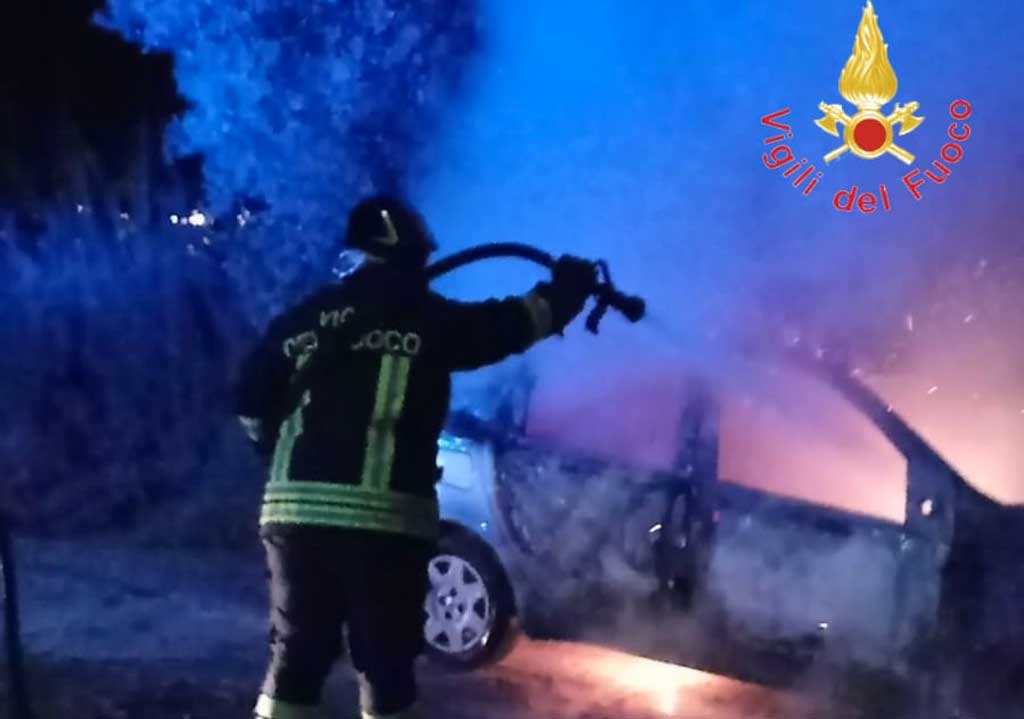 auto-fiamme_0a42a.jpg