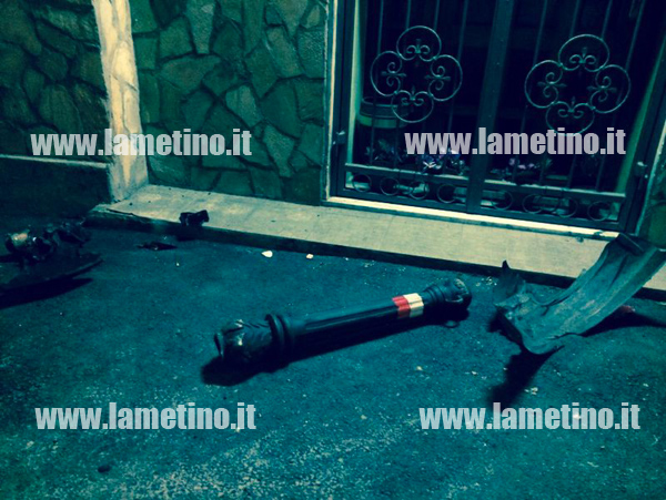 auto-pirata-via-crocefisso-4.jpg