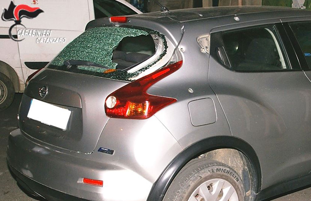 Tentato duplice omicidio di zio e cugino, custodia cautelare in carcere per 30enne a Belcastro