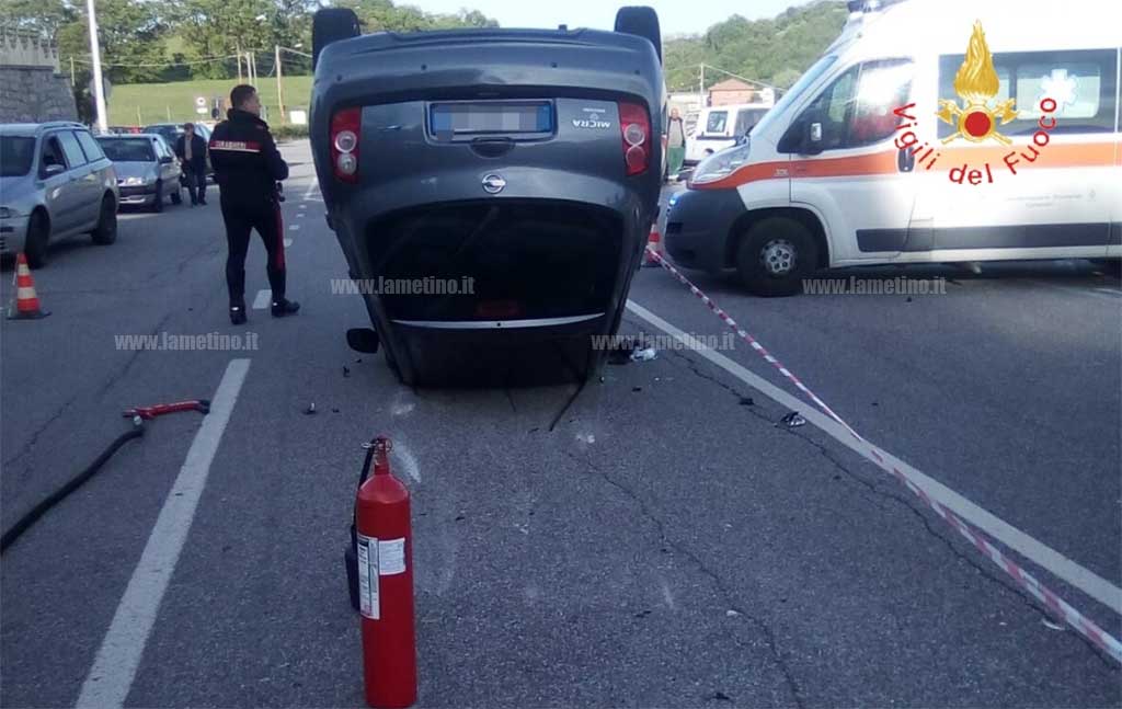 auto-sette-feriti-incidnete-chiaravalle.jpg