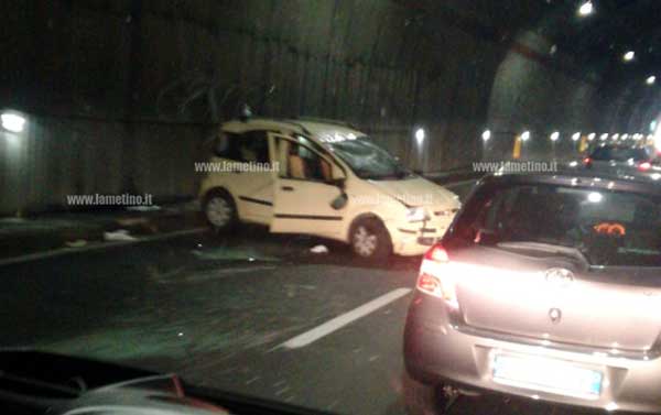 Incidente sulla ss 280 verso Catanzaro, feriti e traffico in tilt