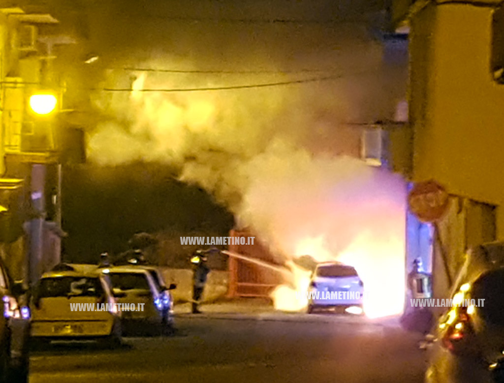 auto_bruciata2_270917.jpg