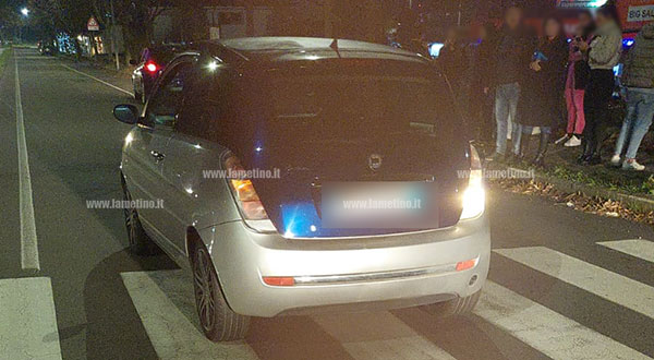 Lamezia, donna investita da un'auto in via Scarpino: trasportata in ospedale