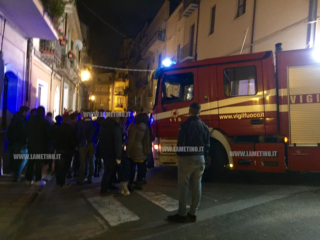 auto_fiamme2_081115.jpg