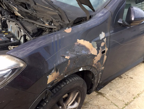 Incendiarono auto consigliere comunale di Cortale nel 2017: due indagati