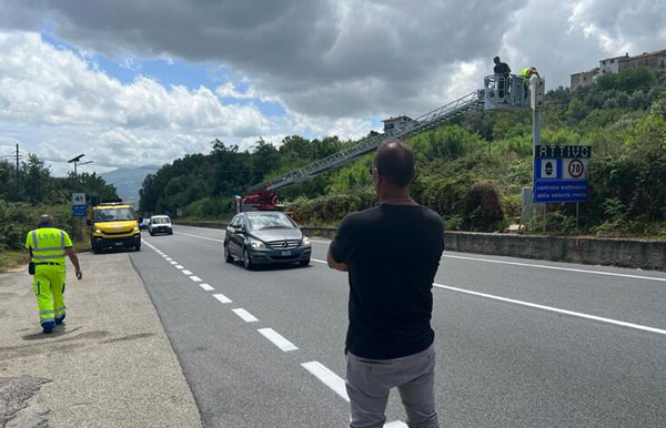 Polstrada sequestra autovelox usati da comuni nel Cosentino