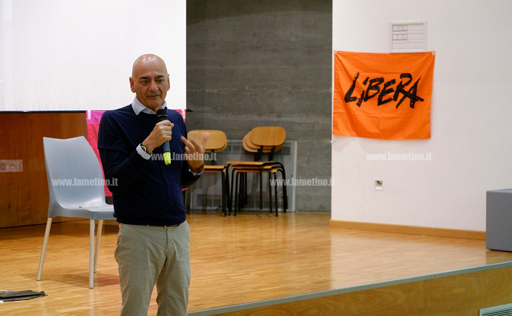 aversa-libera_c3b42.jpg