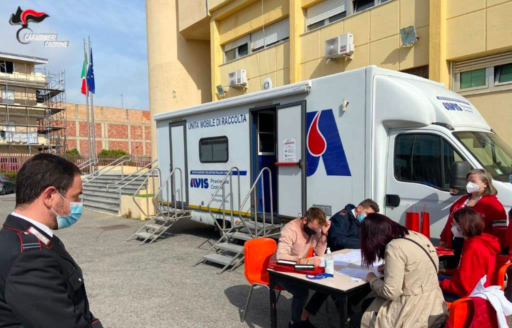 Avis e Arma dei Carabinieri, raccolte 19 sacche di sangue a Cirò Marina