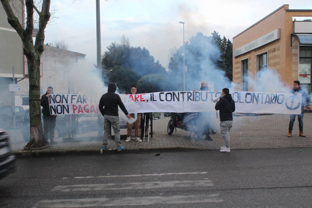 Lamezia, Blocco Studentesco protesta contro "contributo volontario”