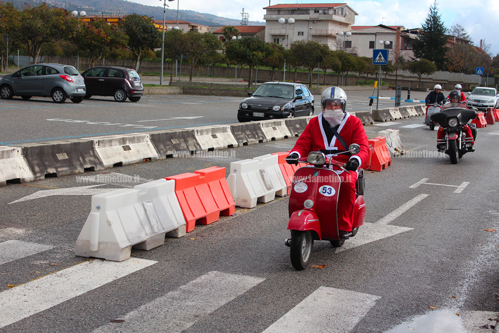 babbo-natale-moto-20176.jpg