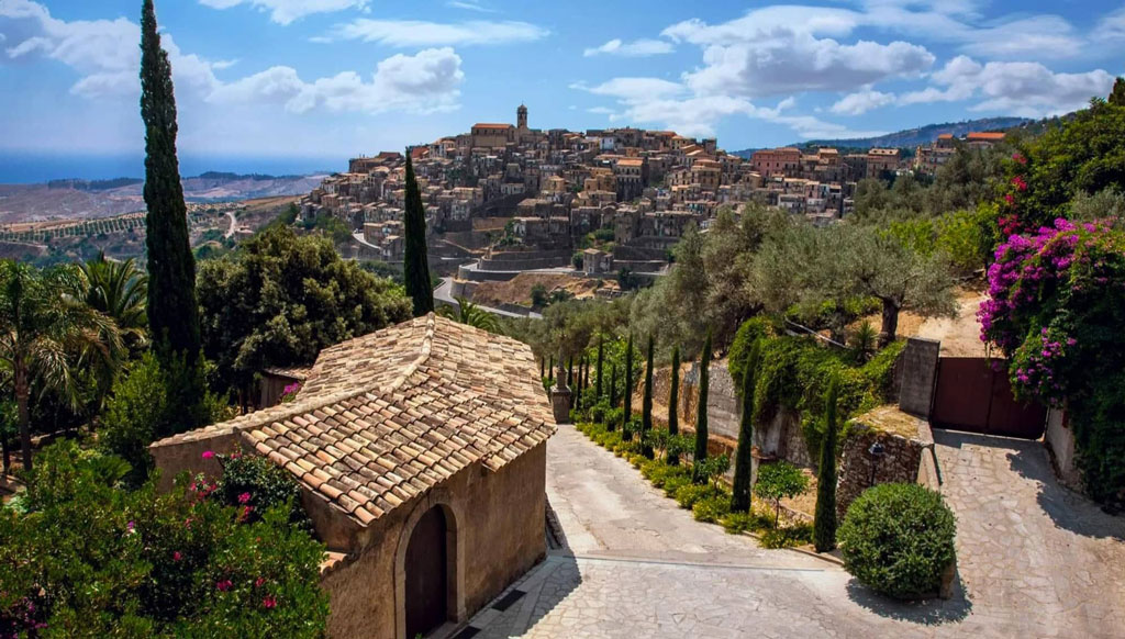 badolato-borgo1_e9ffe_ba455.jpg