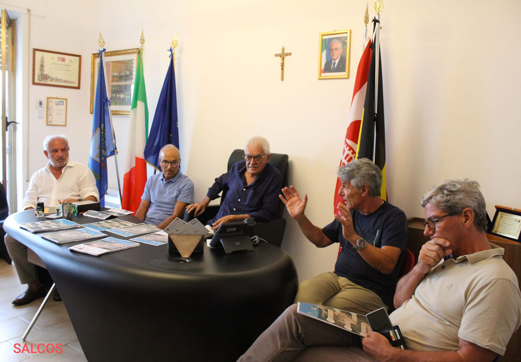 badolato85_8206712809432386151_n_390f5.jpg