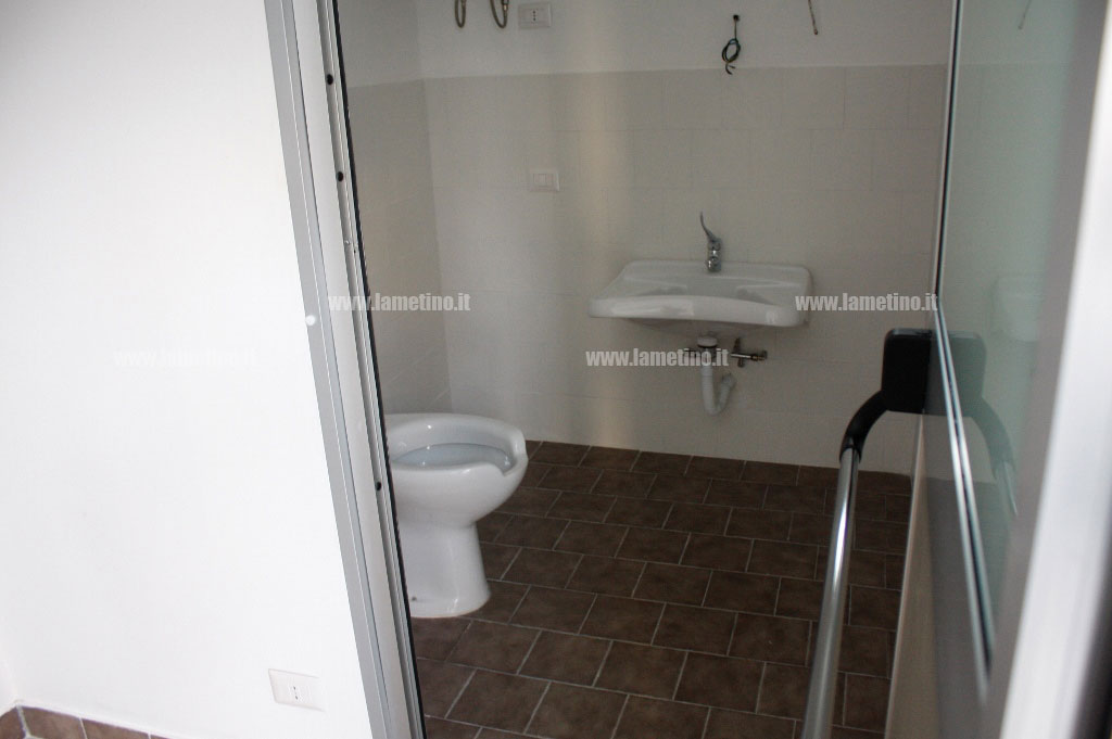 bagni-pubblici-lamezia-mazzini-2.jpg