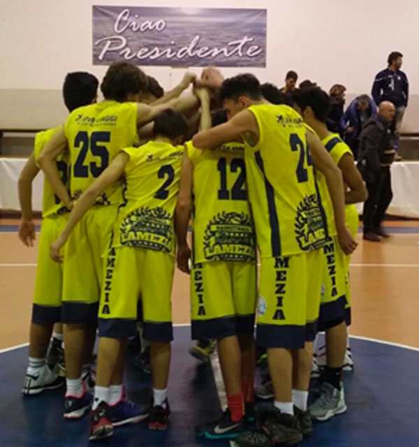 Lamezia Basketball Under 16 risale al secondo posto