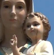 Calabria: Liquido rosso da occhi statua Bambin Gesù, si grida miracolo
