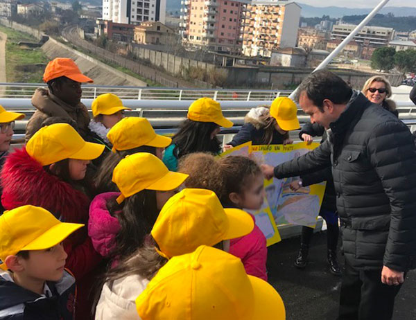 bambini-calatrava_2.jpg