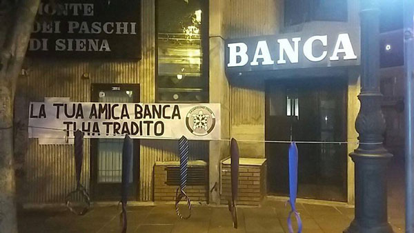 Lamezia: CasaPound, cravatte annodate come cappi davanti banca