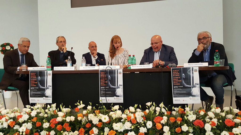 Oliverio a convegno "Oltre lo spreco, una rete di carità" per 20 anni di Banco Alimentare Calabria