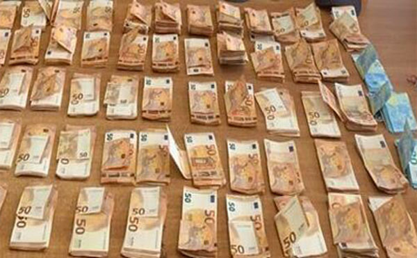 Traffico transnazionale di banconote false: 8 misure cautelari, perquisizioni anche in Calabria