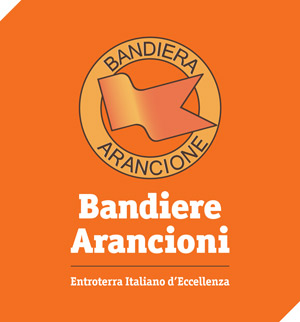 Turismo, bandiere arancioni Touring Club Italiano attribuite a Taverna e Oriolo