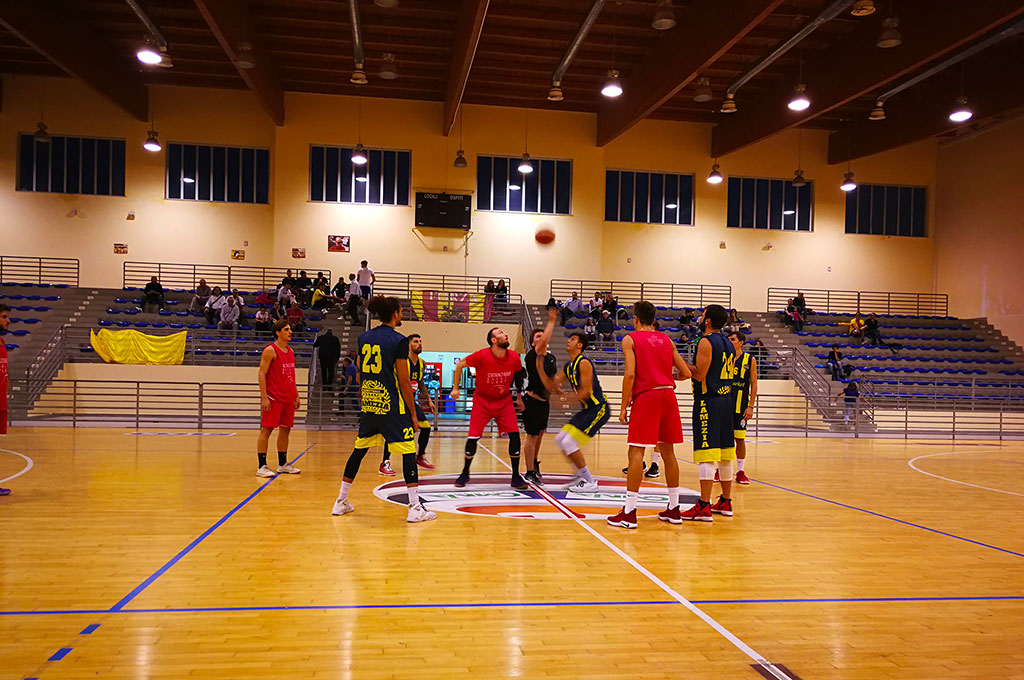 Impianti sportivi chiusi, Basket Lamezia ufficializza rinuncia a campionato di serie B