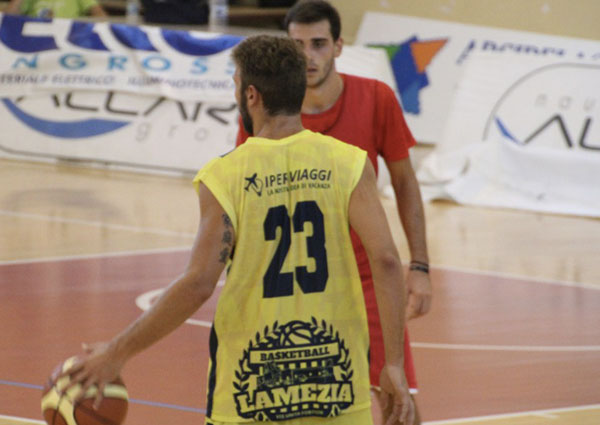 Basket Lamezia, salta la trattativa fra la società e il giocatore Maida
