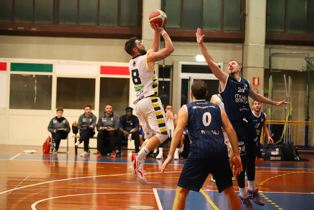 Basketball Lamezia sconfitto anche nell’ultima gara dell’anno per 68-77 